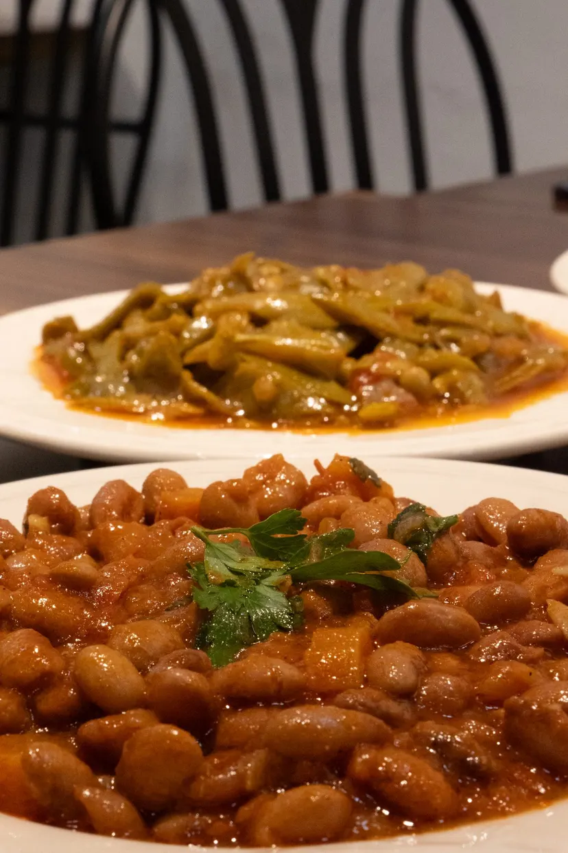A table set at Nezaf Ev Yemekleri in Nişantaşı with the day's home-cooked dishes
