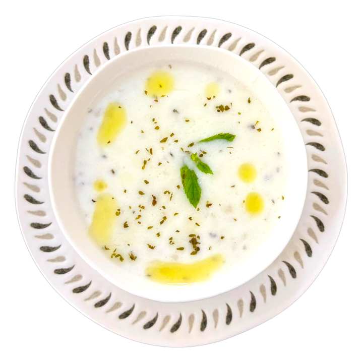Soğuk Ayran Aşı Çorbası, Nişantaşı'ndaki Nezaf Ev Yemekleri'nde günlük pişiyor